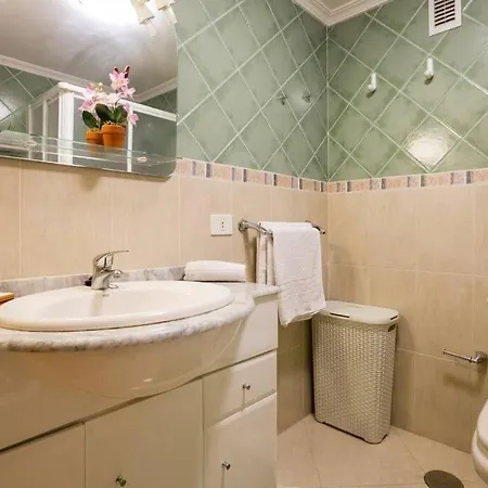 First Line Appartement